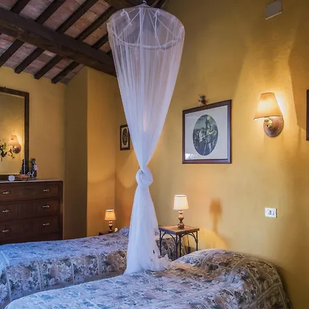 Apartment In Sibillini With Pool & Solarium, Cleaning Included