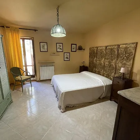 Apartment In Sibillini With Pool & Solarium, Cleaning Included Vakantiehuis Amandola