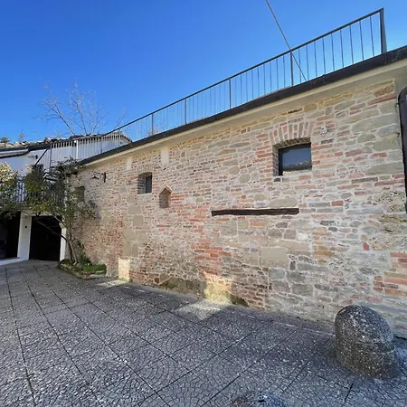 Apartment In Sibillini With Pool & Solarium, Cleaning Included Vakantiehuis Amandola