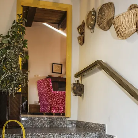 Vakantiehuis Apartment In Sibillini With Pool & Solarium, Cleaning Included