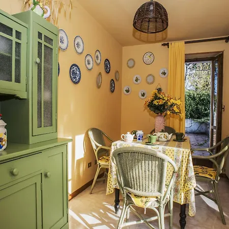 Vakantiehuis Apartment In Sibillini With Pool & Solarium, Cleaning Included Amandola